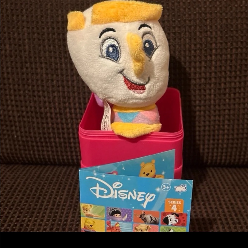 Disney Cutie Cuff Series 5 - Chip
